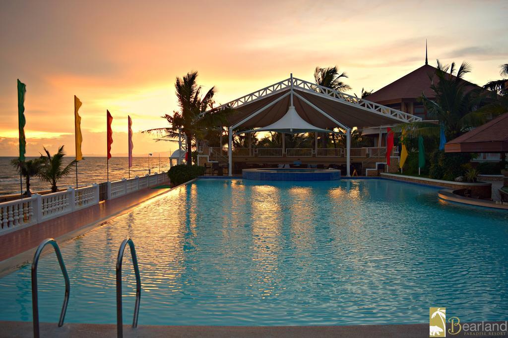 Bearland Paradise Resort Tigbauan Ngoại thất bức ảnh