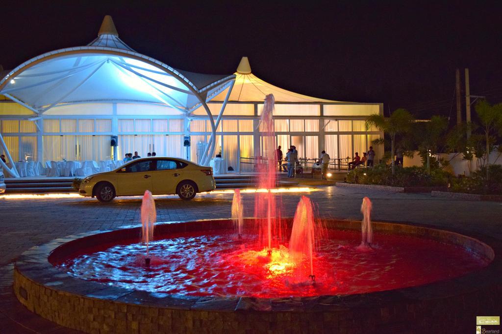 Bearland Paradise Resort Tigbauan Ngoại thất bức ảnh